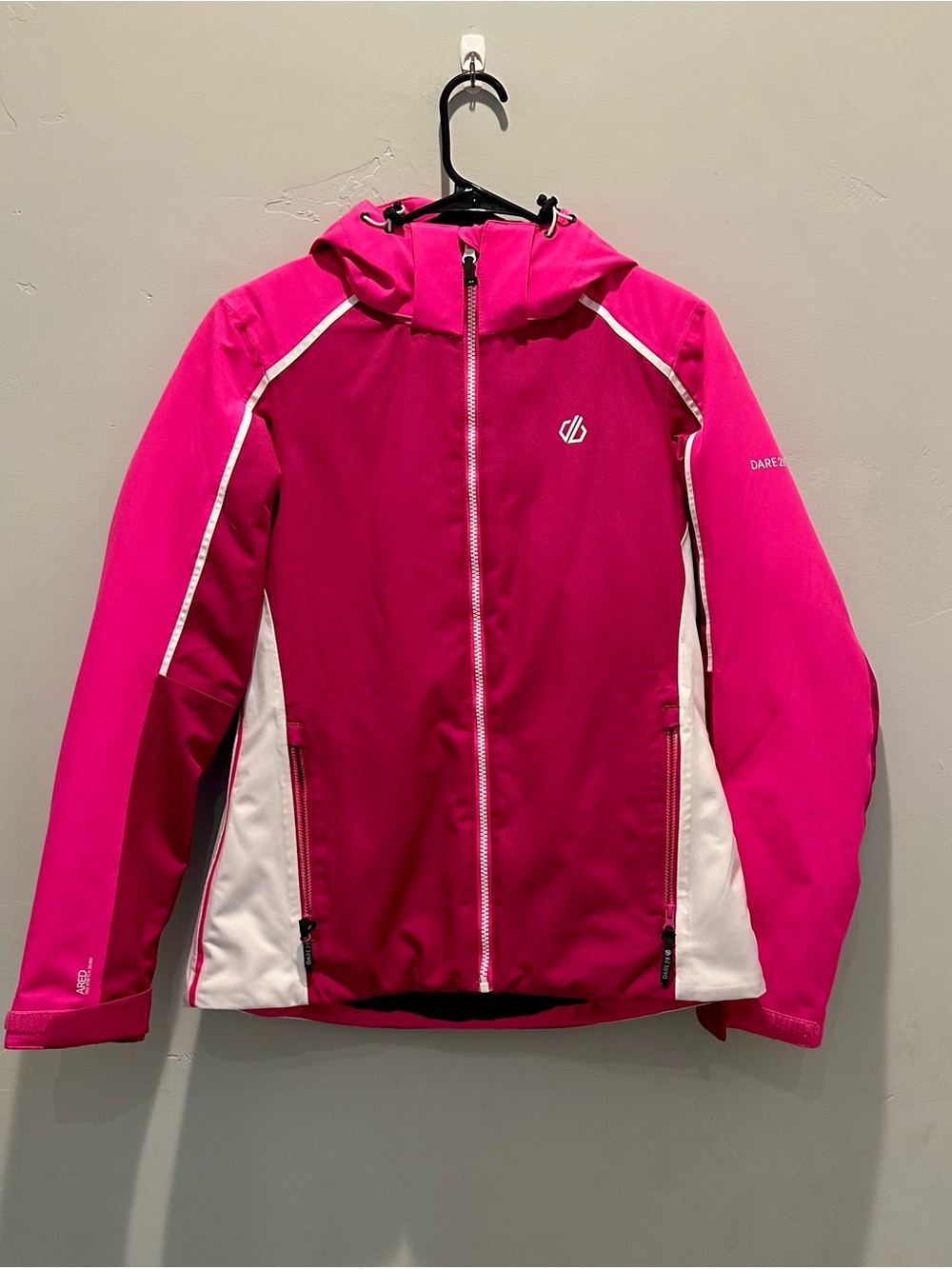 Dare2b Women's Hot Pink & White Ski Softshell Jacket